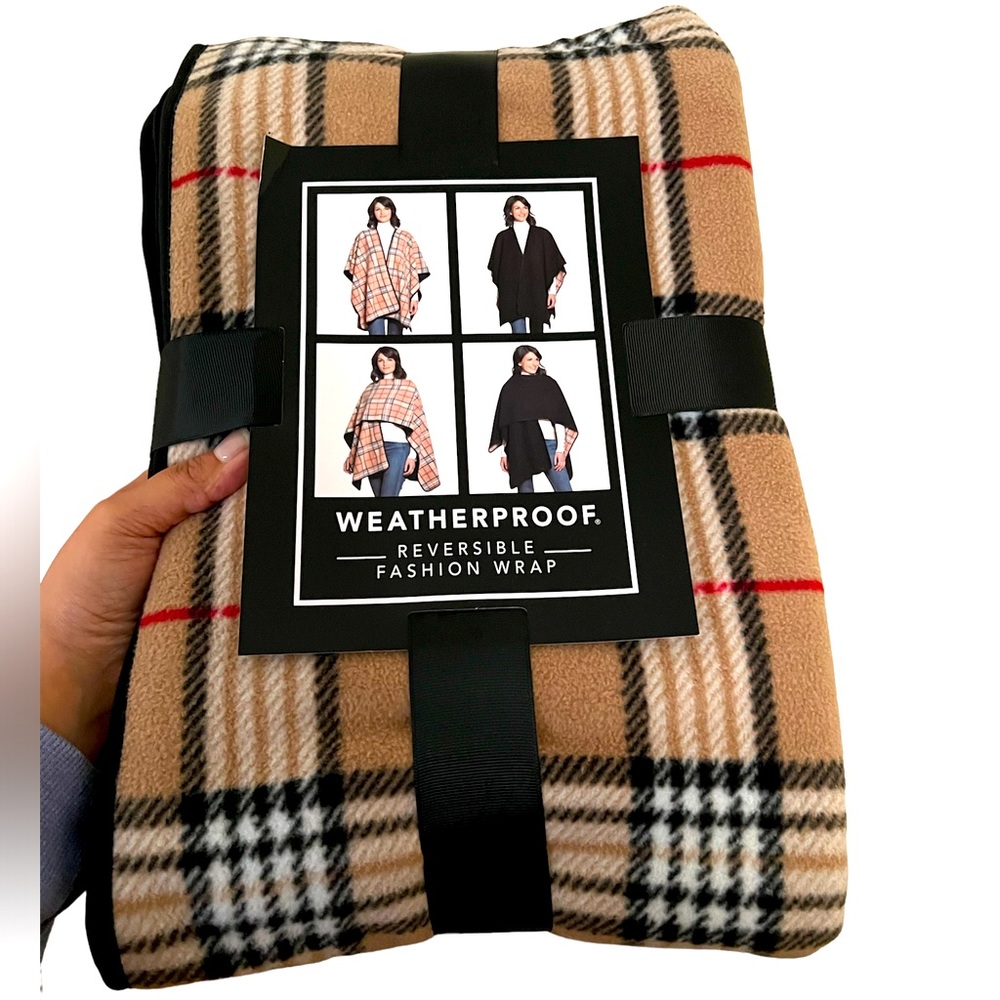 Weatherproof reversible fashion wrap